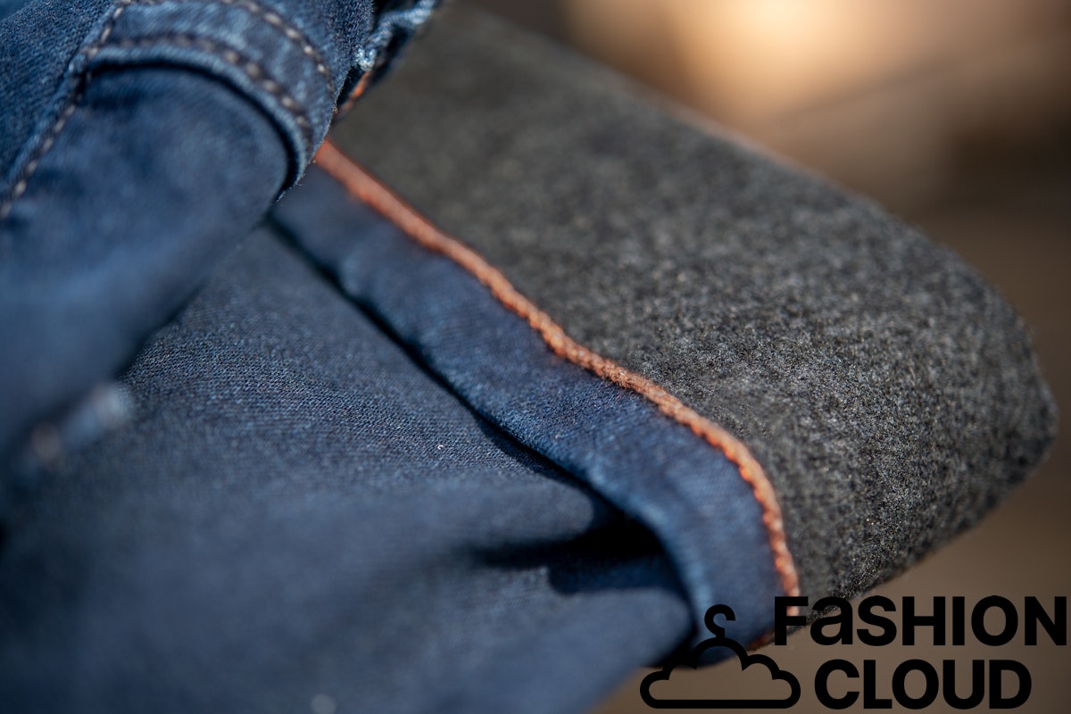 PARKER BONDED NAVY STRETCH JEAN